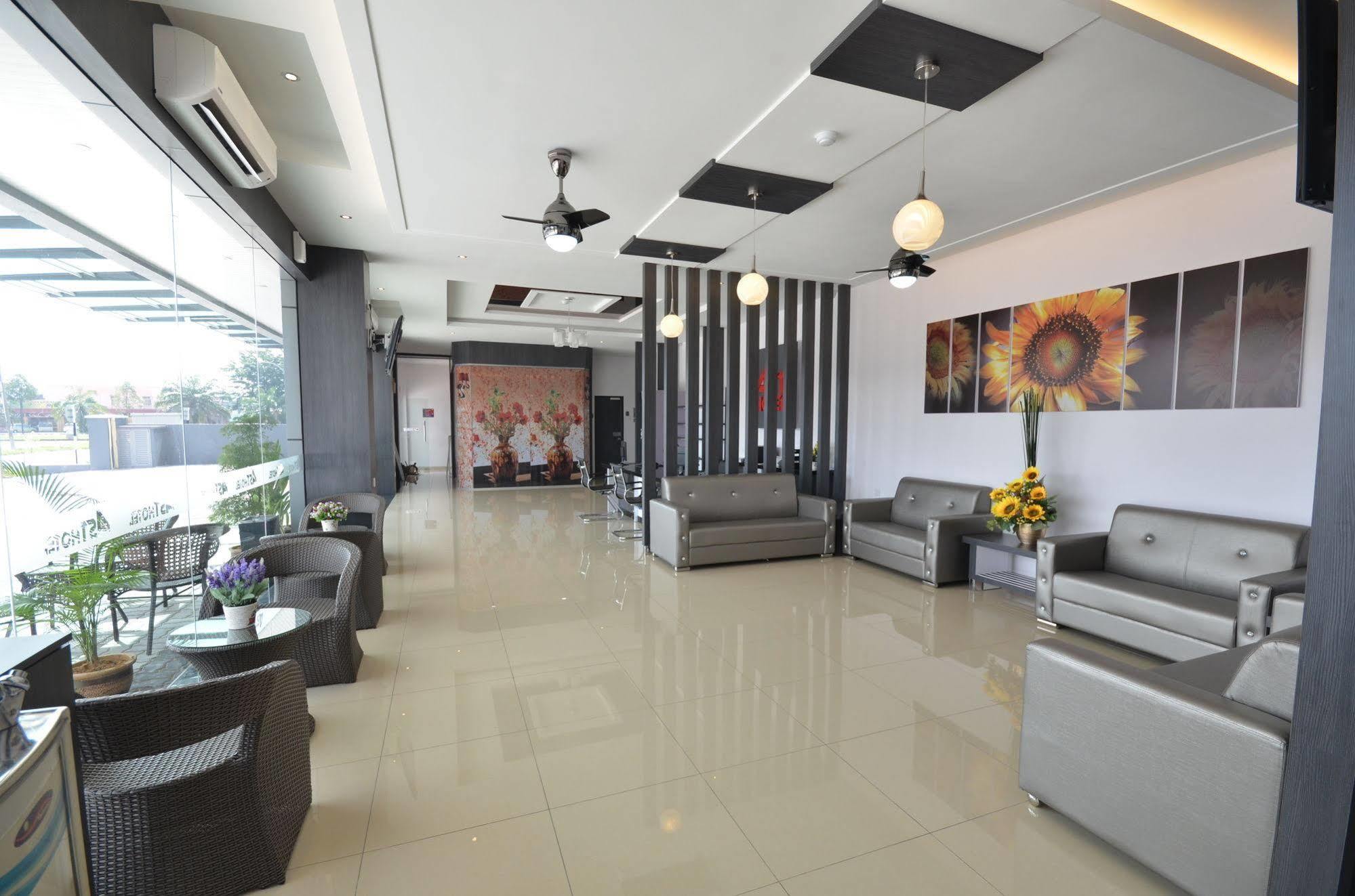 Ast Hotel Алор-Сетар Экстерьер фото